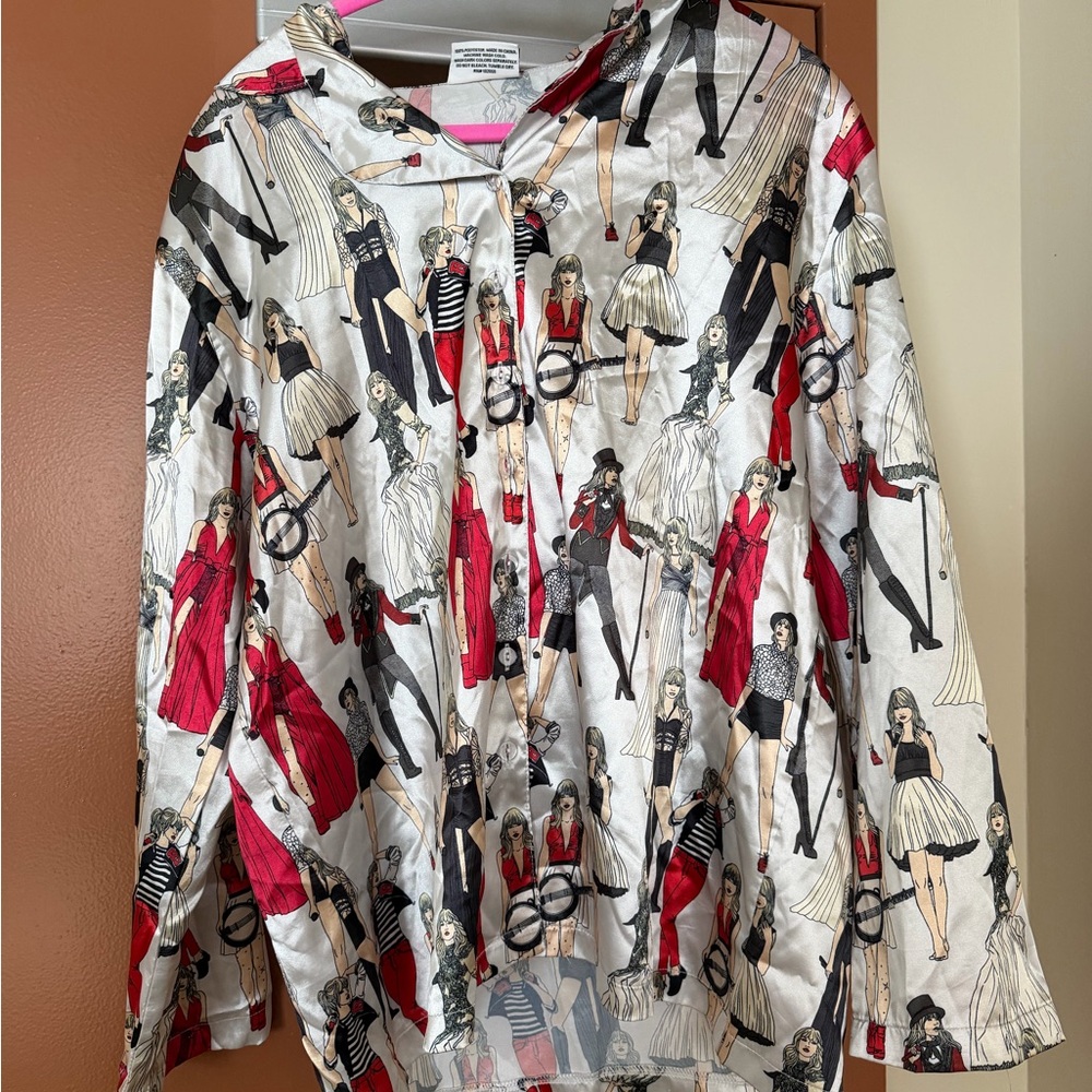 Taylor Swift Women's Red and Black Pj Top